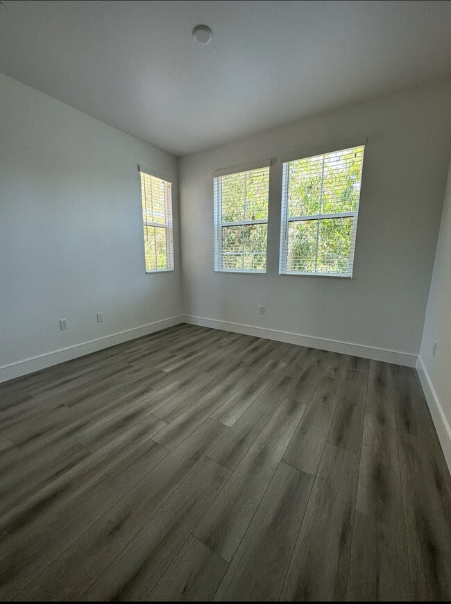 Foto del edificio - 2277 Versaro Dr