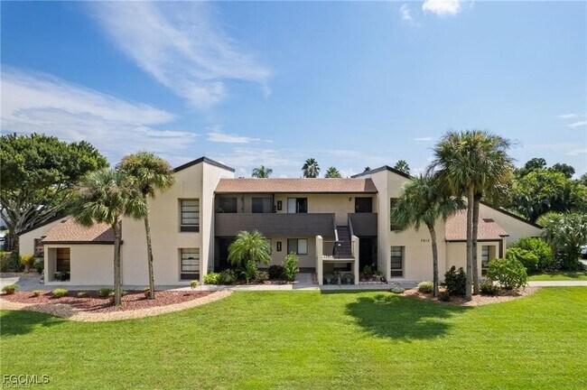 Foto del edificio - 7012 Constitution Blvd