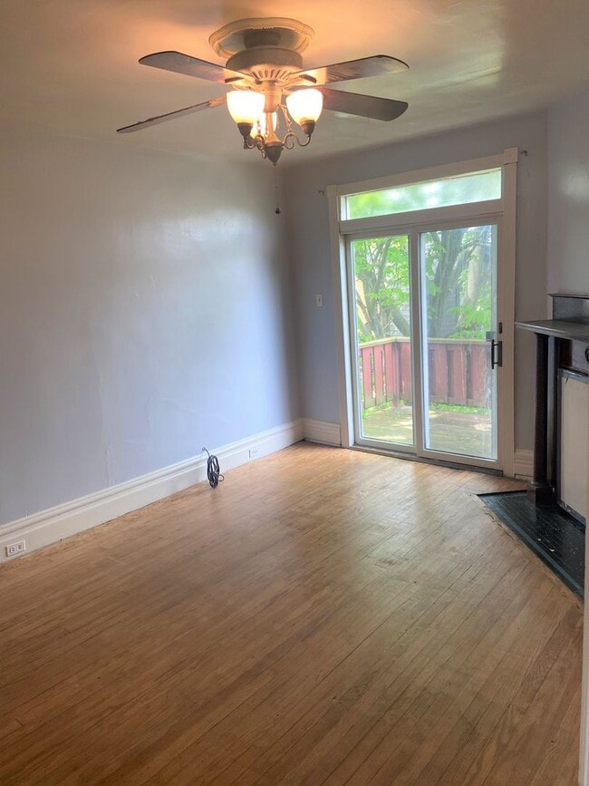 Building Photo - Beautiful 4 Bedroom Home In Mt. Oliver.  T...