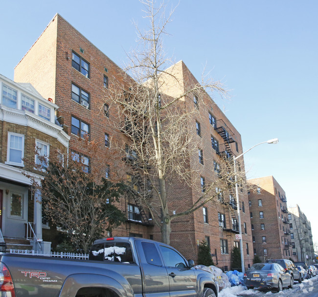 Building Photo - Ridge Harbor