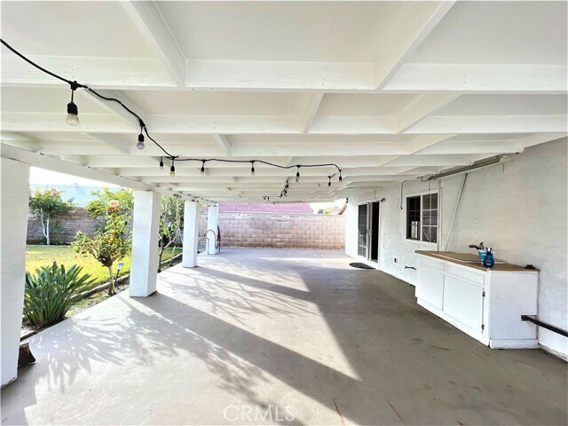 Building Photo - 641 W Grevillea St