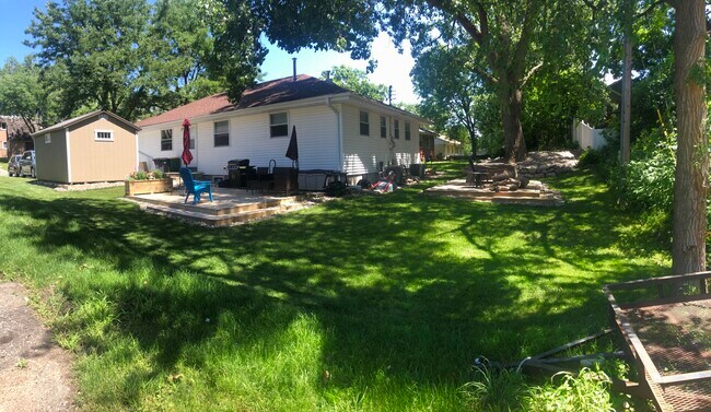 Foto del edificio - 506 Sunnyside Ln
