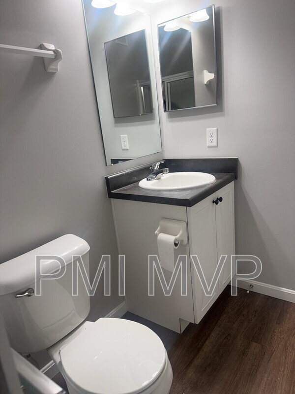 Foto del edificio - 858 Taylor Station Rd