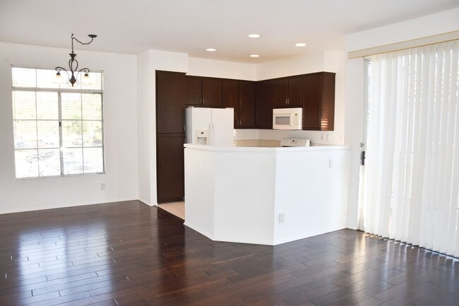 Photo - 8215 East White Oak Ridge #76 House