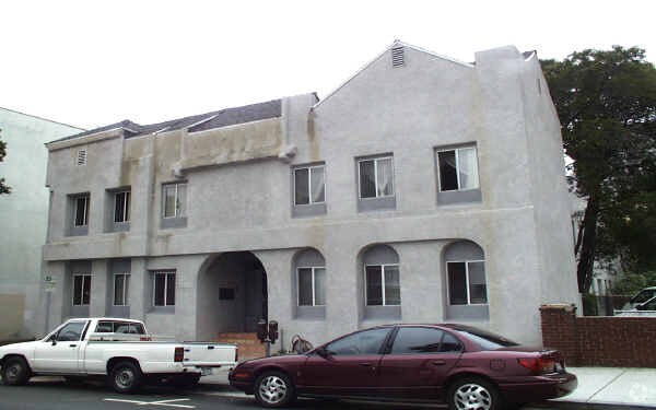Building Photo - 111 N Louise St