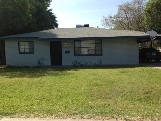 Building Photo - 1455 E Cedar St