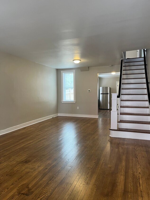 Primary Photo - Renovated 4 Bedroom, 1.5 Bathroom in Lanca...