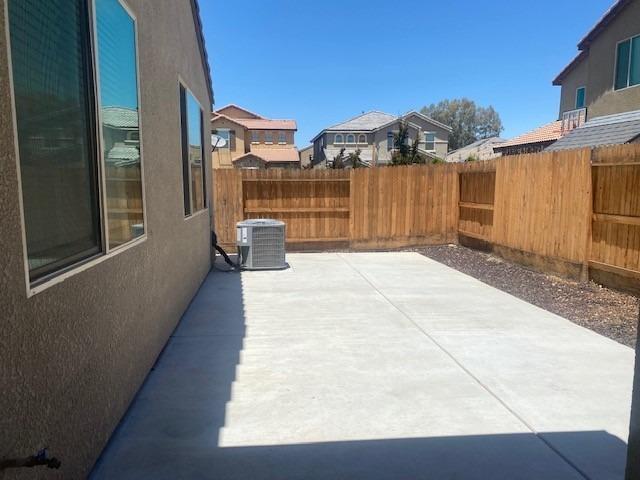 Foto del edificio - 1519 Medellin Ln