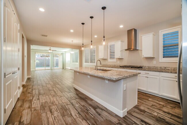 Building Photo - 10605 E Durant Dr