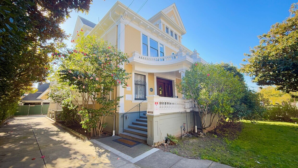 Photo - Durant Ave. 2318