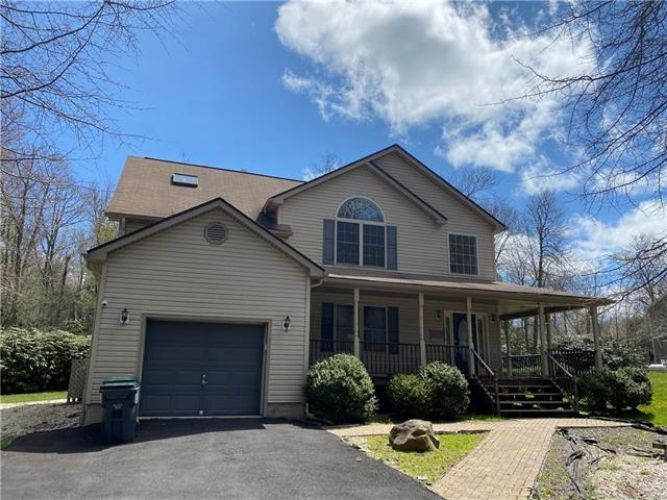 203 Birdie Place, Tobyhanna, PA 18466 House Rental in Tobyhanna, PA