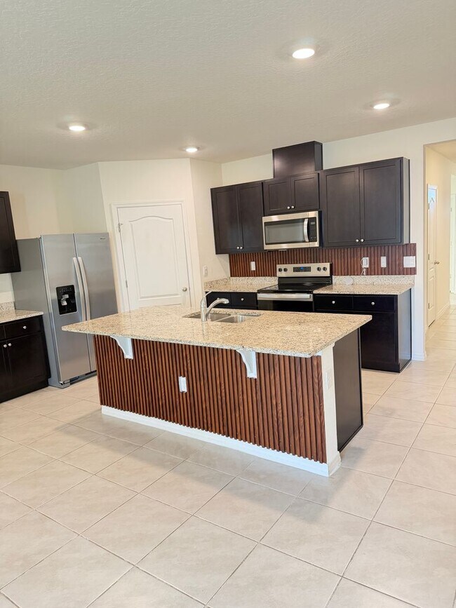 Building Photo - For Rent – Brand New 4-Bedroom Home in Davenport (Internet Included!)