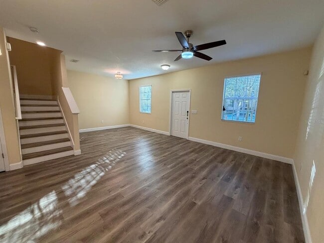 Foto del edificio - 5637 Water Rose Rd