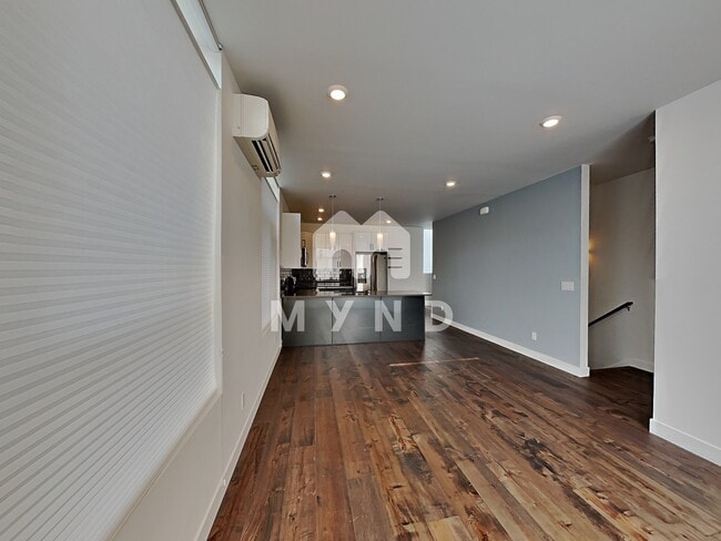 Building Photo - 3933 S Brandon St Unit A
