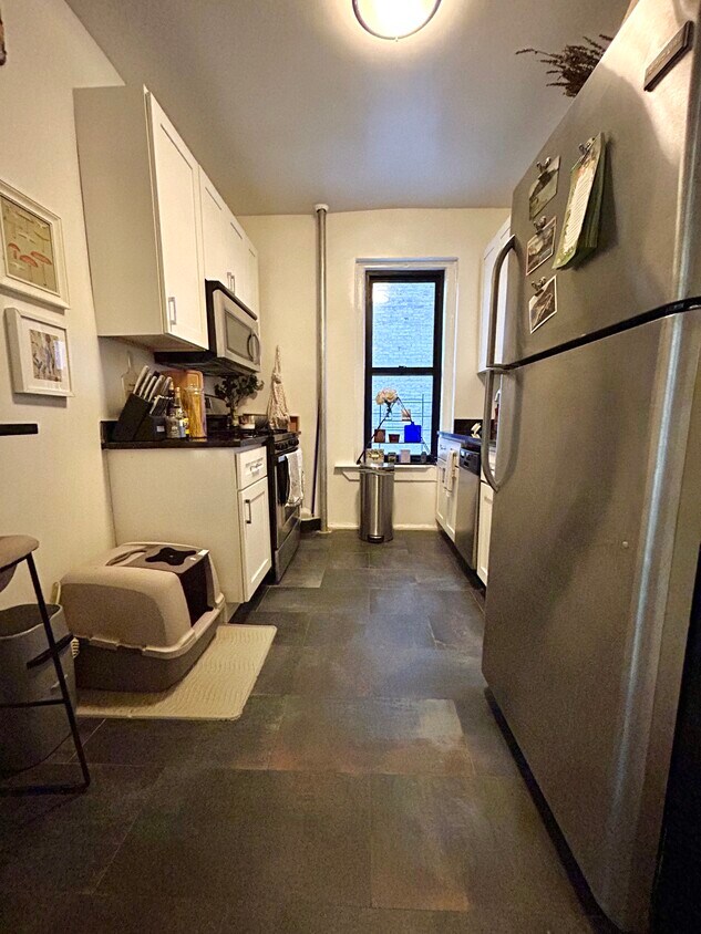 54 Vermilyea Ave Unit 3, New York, NY 10034 Room for Rent in New York