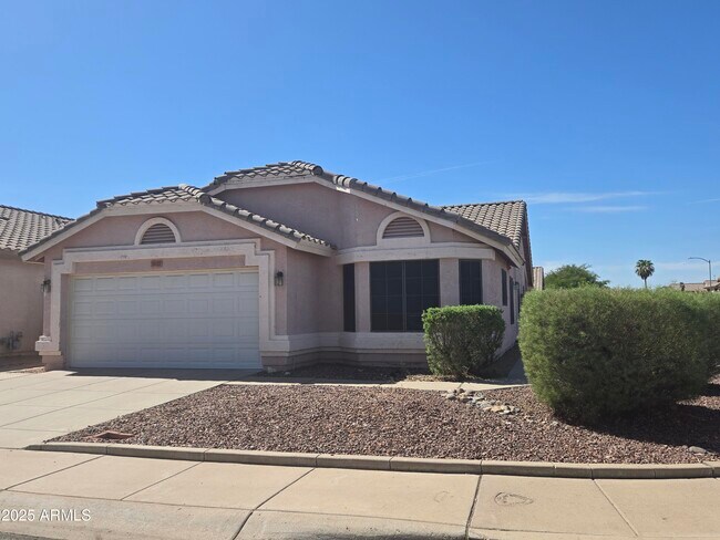 Building Photo - 3827 W Runion Dr