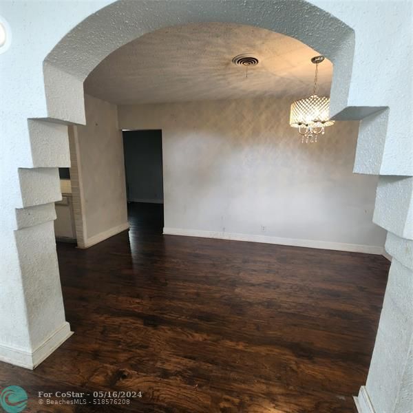 Foto del edificio - 3650 NW 44th Ave