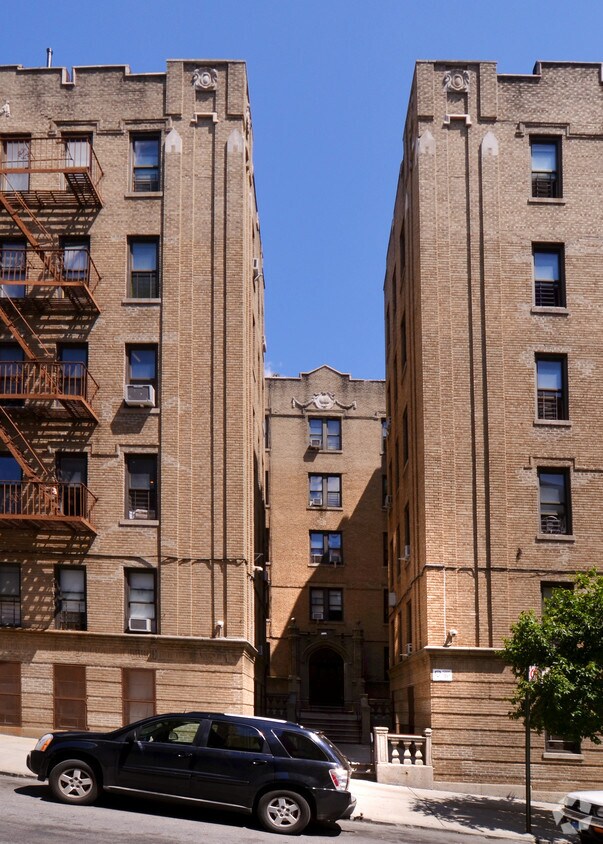 Foto del edificio - 975 E 181st St