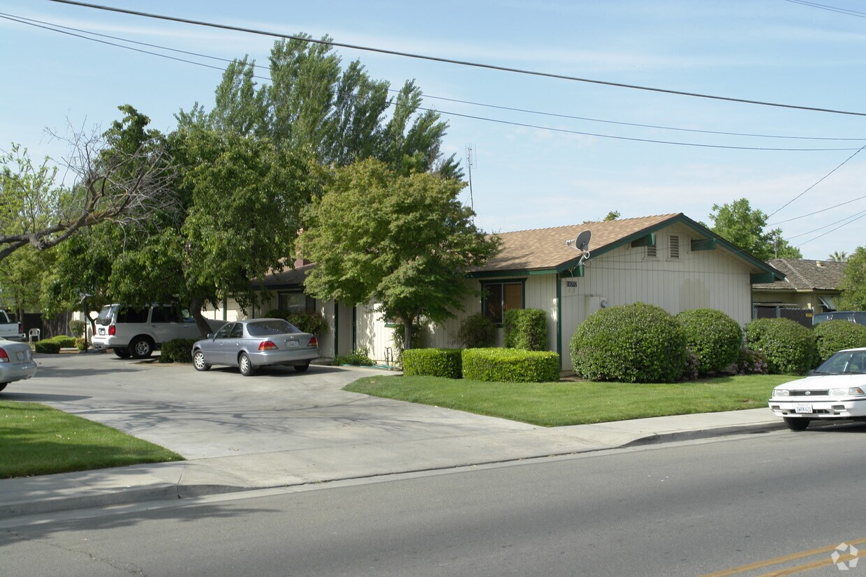 Primary Photo - 14979 W Kearney Blvd
