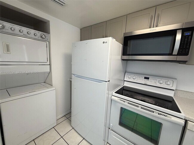 Foto del edificio - 2454 NW 52nd Ave