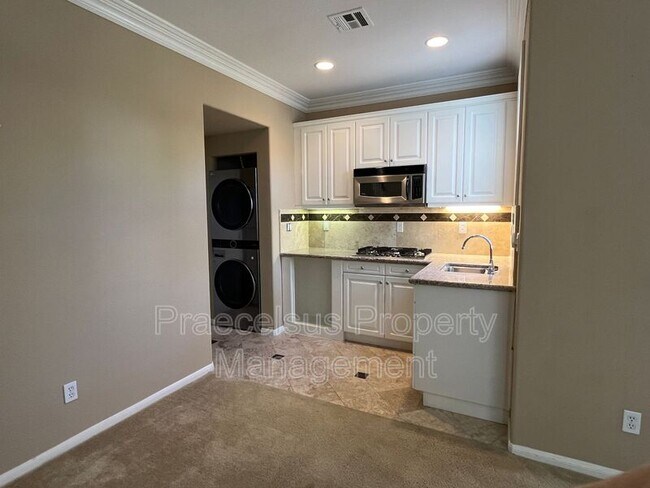 Foto del edificio - 1033 White Alder Ave