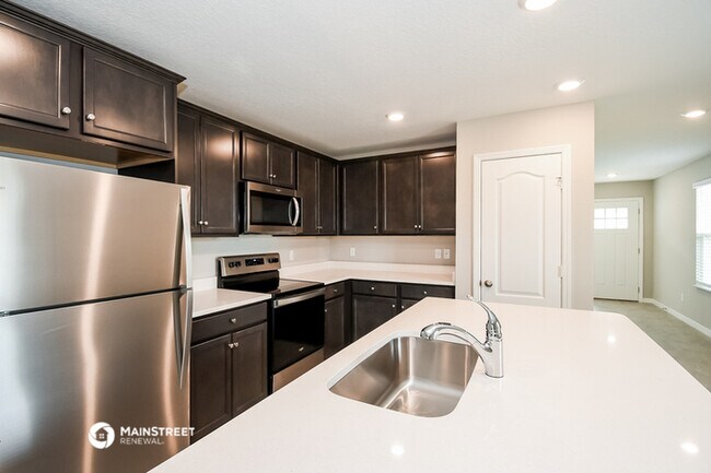 Building Photo - 15579 Red Stag Ln