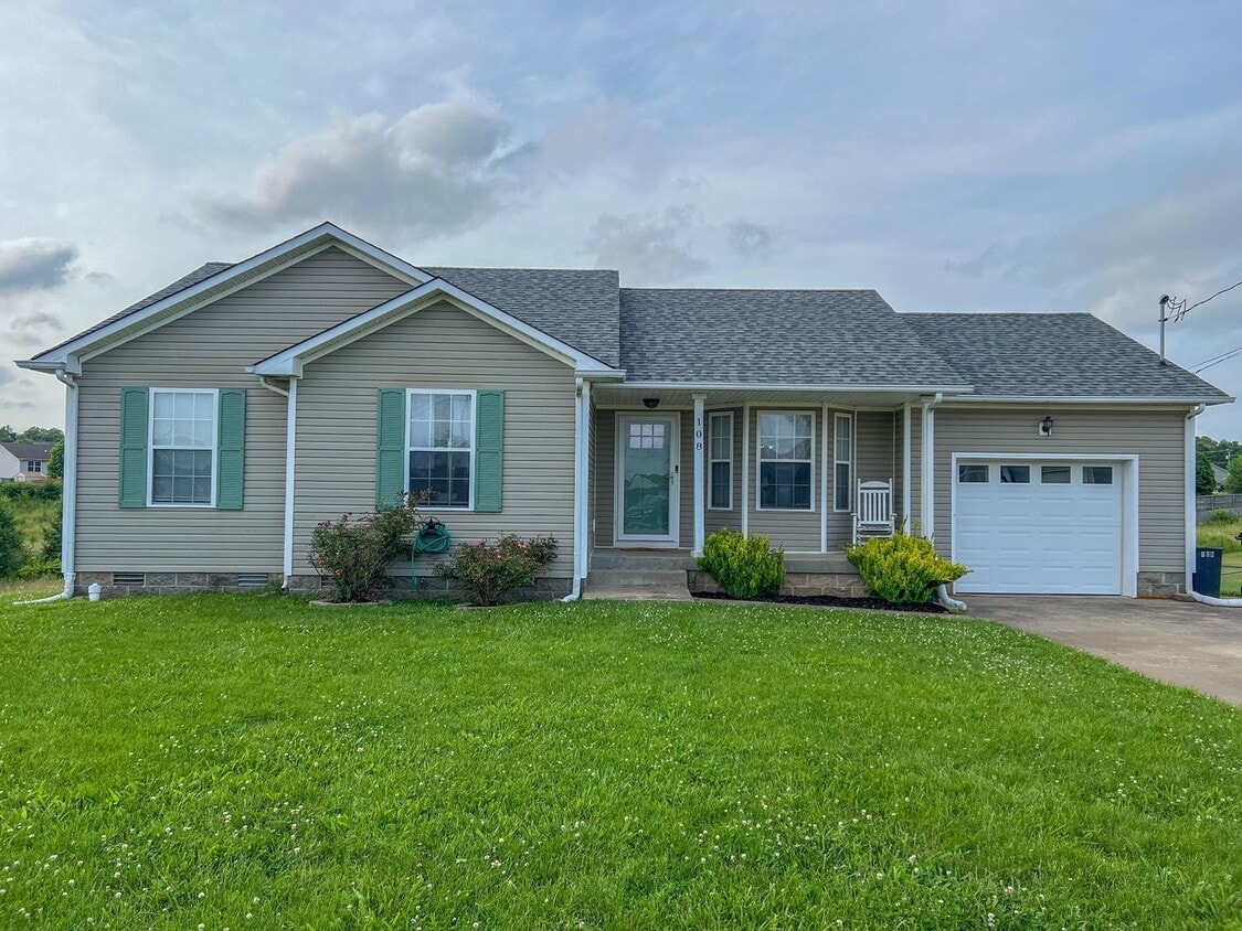 Primary Photo - Single-Family Home in Oak Grove, KY--Large...