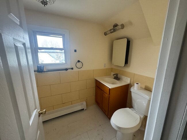 Building Photo - 190 Whitney Ave