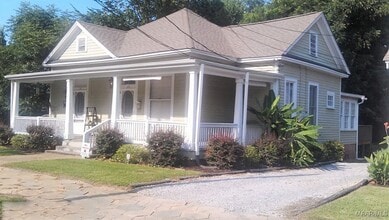 Building Photo - 116 N Lewis St
