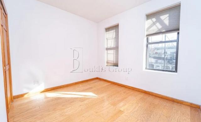 Building Photo - 2 bedroom in ASTORIA NY 11102