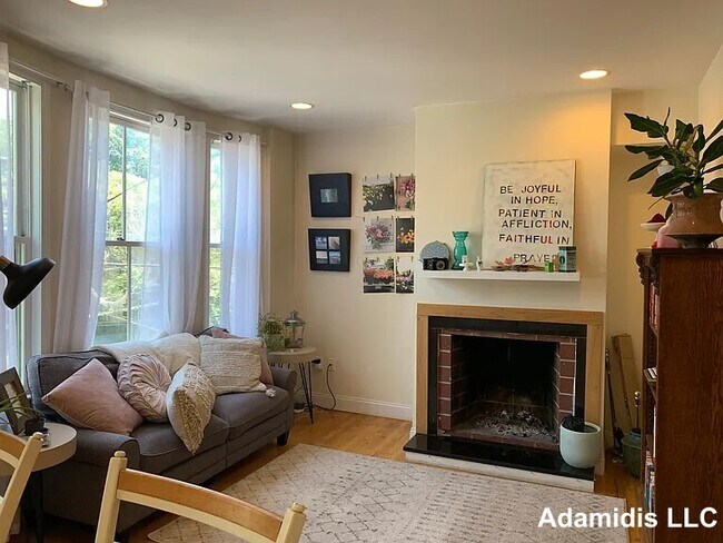 Foto del edificio - 79 Highland Ave