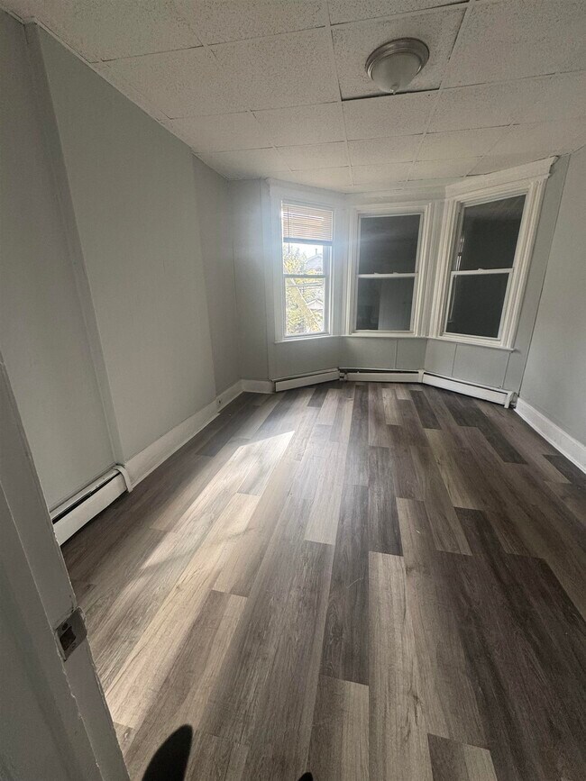 Foto del edificio - 40 Wegman Pkwy