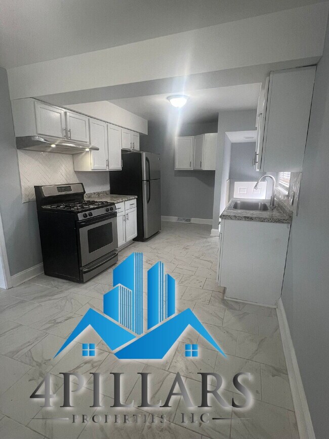 Building Photo - "Spacious 4-Bedroom Gem with Finished Base...