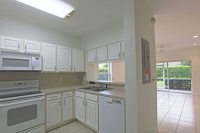 Building Photo - 10086 Spyglass Hill Ln