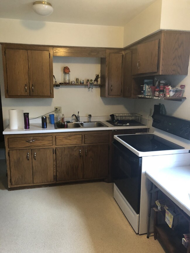 Bay View Duplex - House for Rent in Milwaukee, WI | Apartments.com