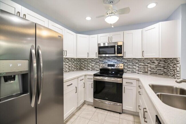 Foto del edificio - 2990 Ravines Rd