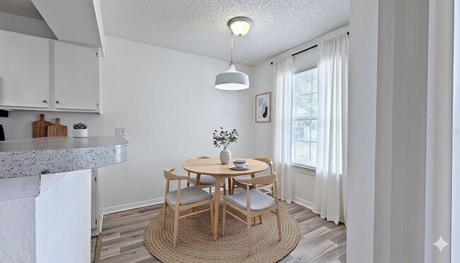 Foto del edificio - 1037 S Hiawassee Rd