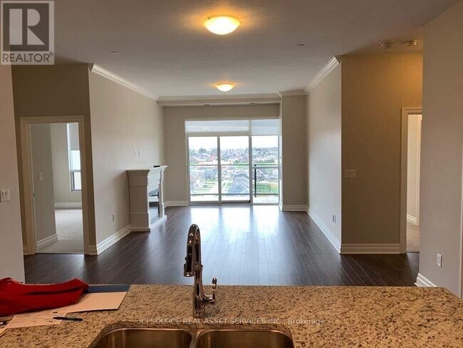 Building Photo - 260 Villagewalk Blvd