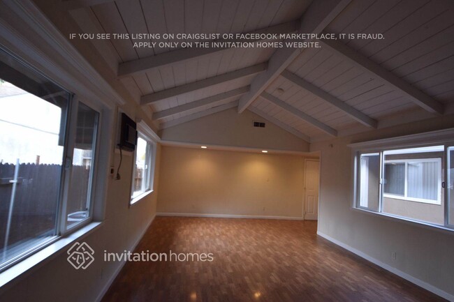 Foto del edificio - 868 Ashwood Ave