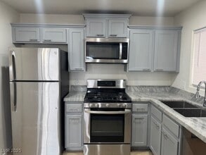 Building Photo - 4555 E Sahara Ave