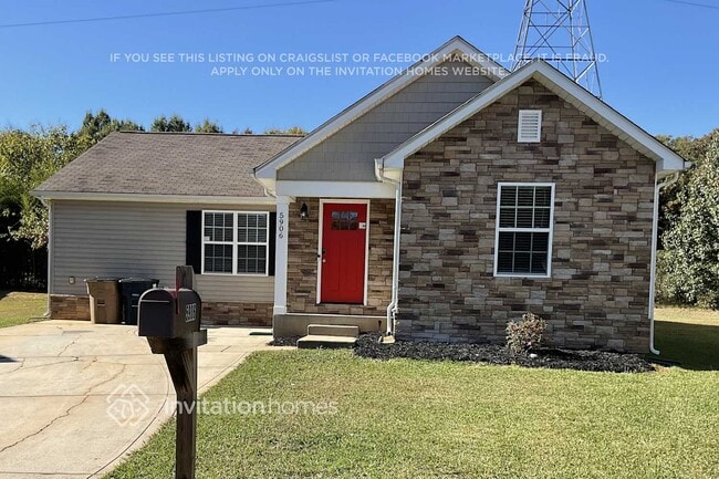 Building Photo - 5906 Barefoot Ln