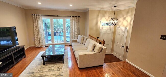 Foto del edificio - 4101 Meadow Field Ct