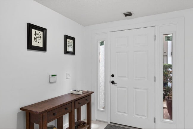 Foto del edificio - 3940 Back Bay Dr