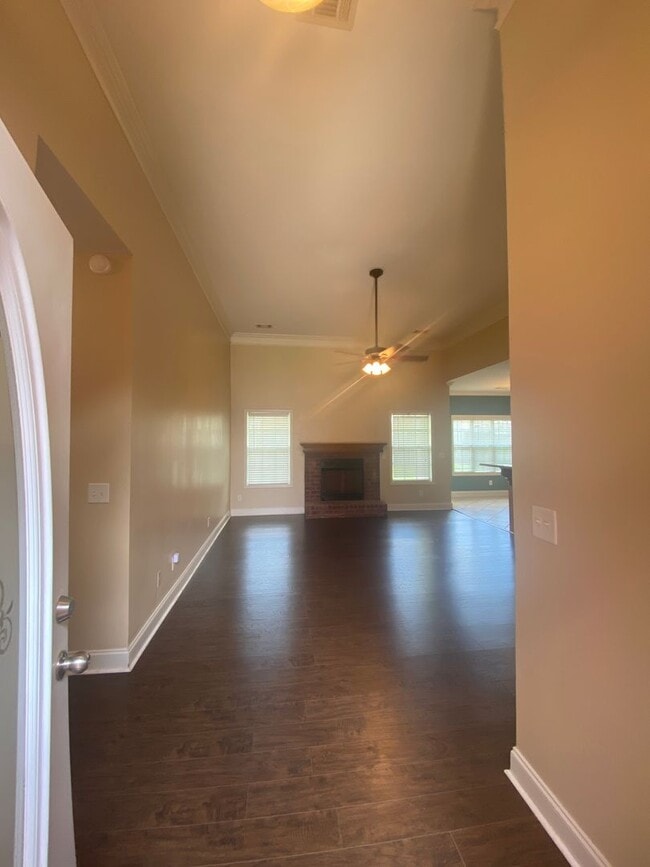Building Photo - 102 Bryce Dr