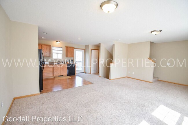 Building Photo - 2 br, 2.5 bath House - 15203 Townsend Ave