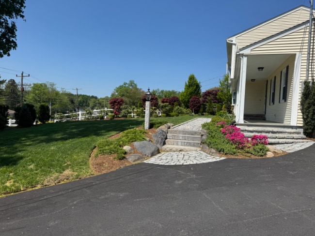 Building Photo - 647 Frenchtown Rd