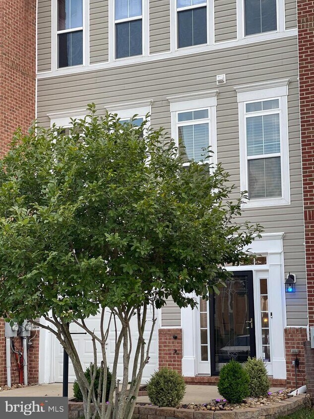 15403 Chaddsford Lake Dr, Brandywine, MD 20613 Townhome Rentals in