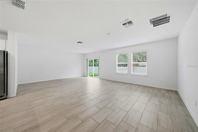 Building Photo - 9820 Feaster Dr