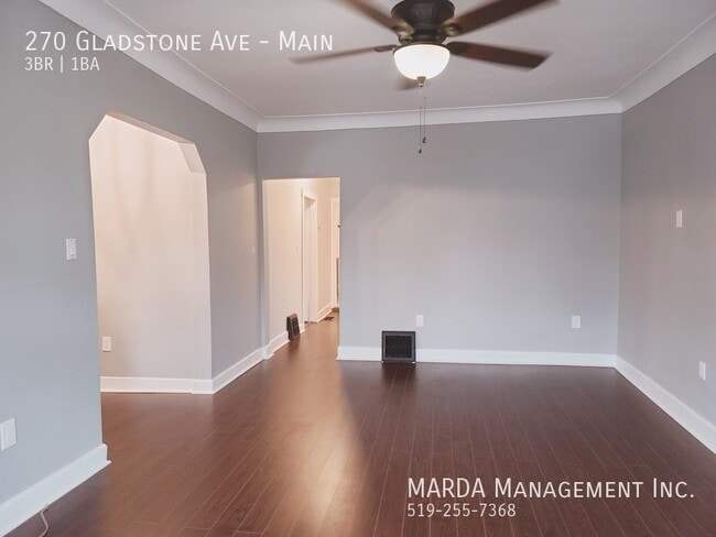 Photo du bâtiment - SPACIOUS 3-BEDROOM/1-BATH MAIN FLOOR UNIT IN WALKERVILLE + HYDRO & GAS