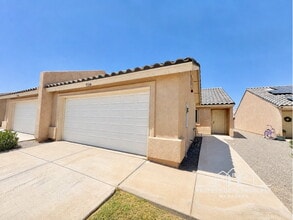 Building Photo - 7334 E 39th Pl